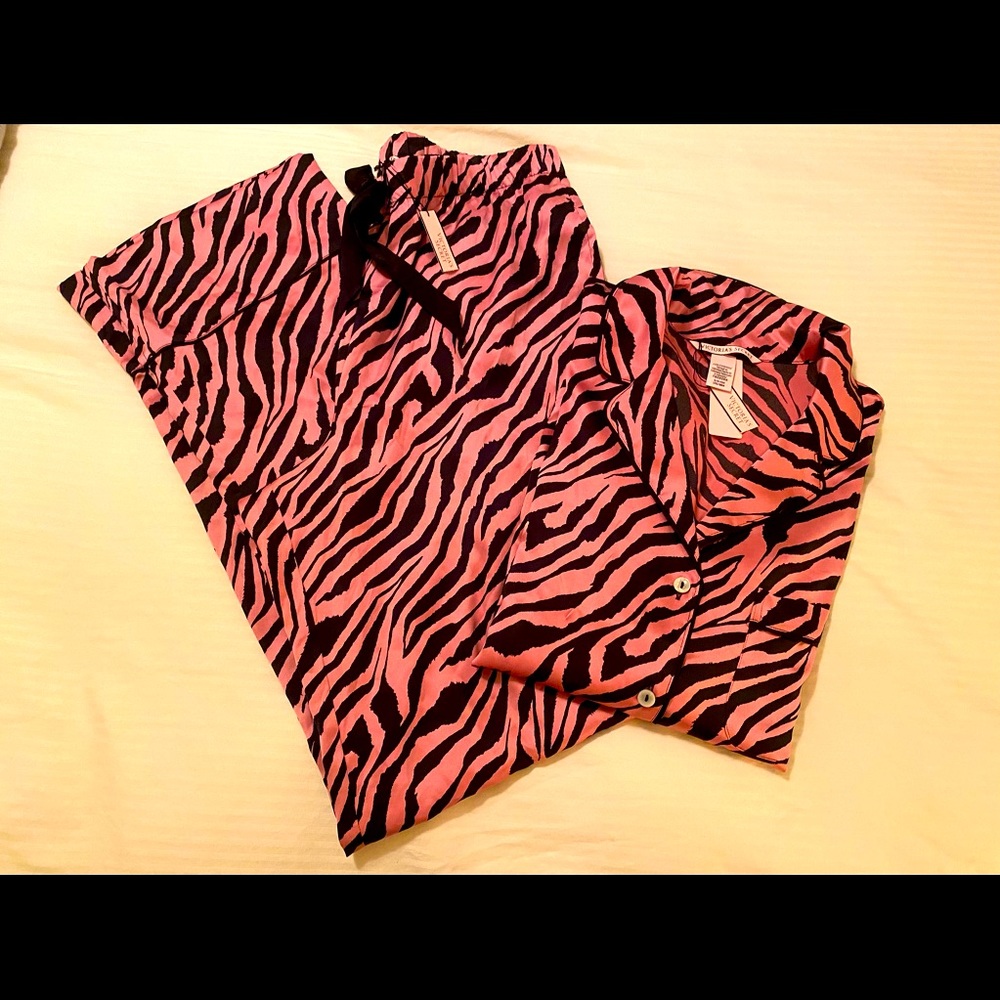 Victoria Secret The Mix Pijama Set Sz Small 🌷🤩